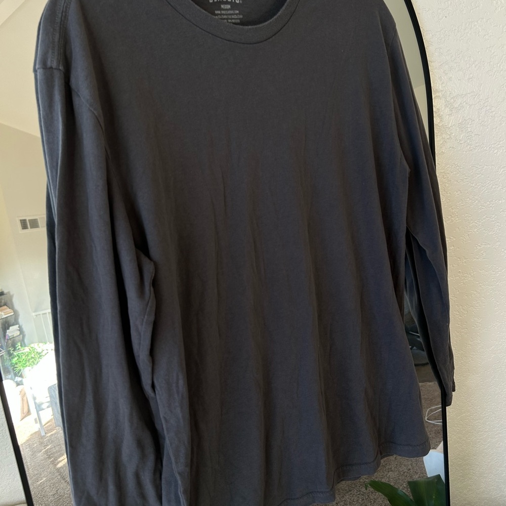 Men's Classic Black Long Sleeve Tee